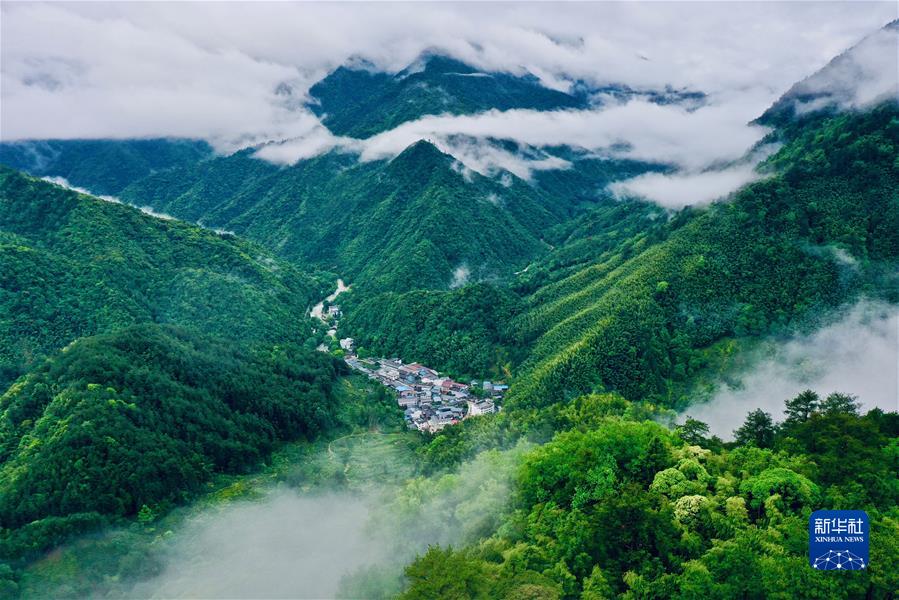 （新華全媒頭條·奮進(jìn)新征程 建功新時(shí)代·非凡十年·圖文互動(dòng)）（1）福建：搶抓機(jī)遇謀發(fā)展 奮力譜寫(xiě)新篇章